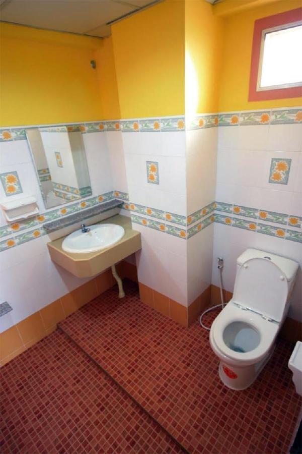 Ts Home Building Szamutszakhon Kültér fotó